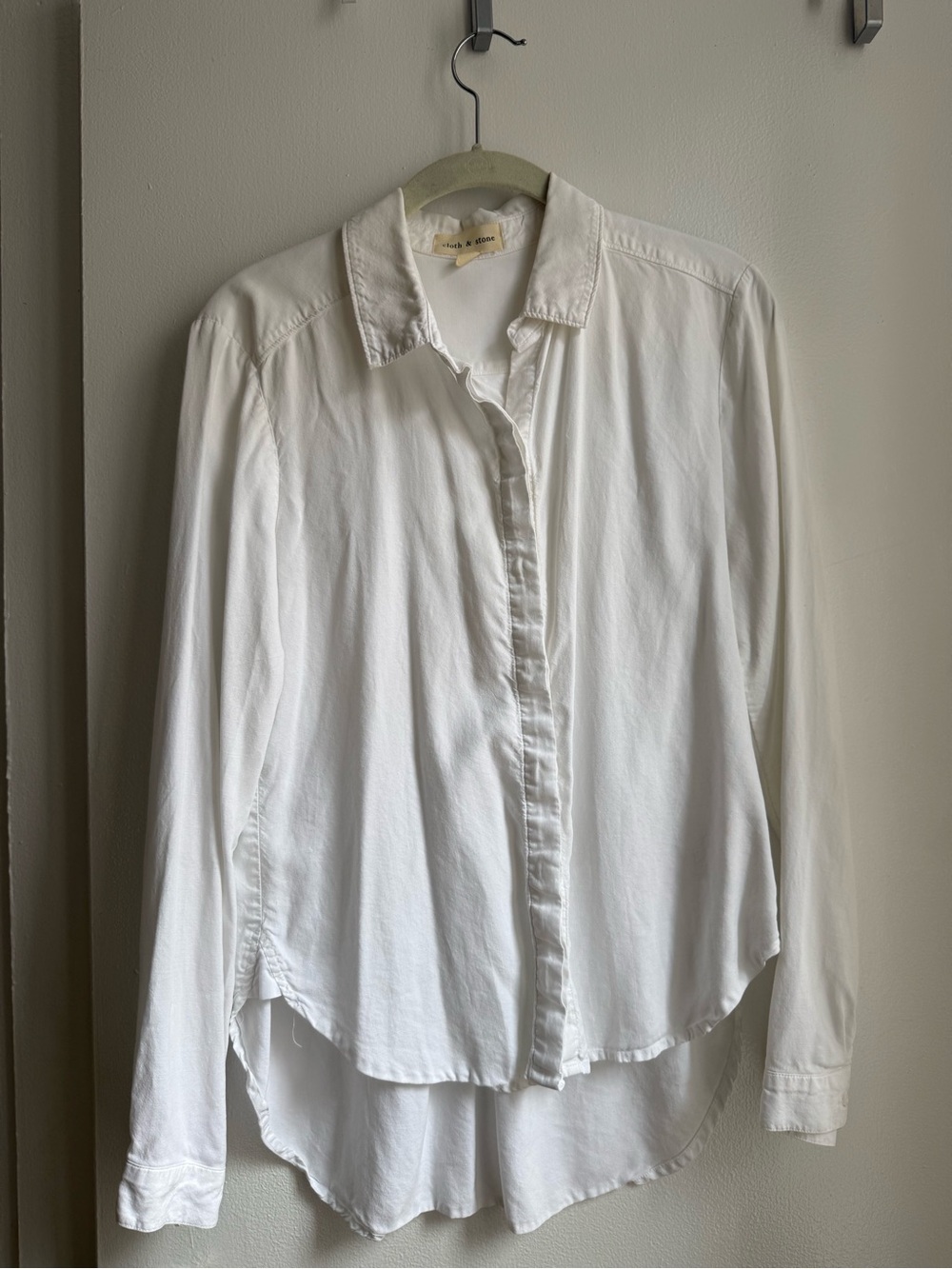Cloth & Stone White button down shirt